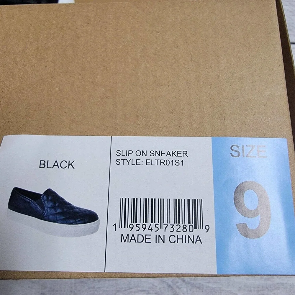 Steve Madden Electric Slip On Quilted Sneakers Black Women's Size 9 - Picture 6 of 6